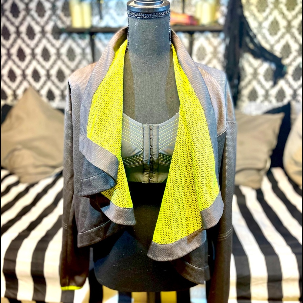 Fabletics Bra & Wrap Set Neon Green/Yellow Grey